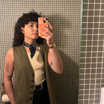 hernameisrebs's profile picture. piggy dipping at the piggy pond