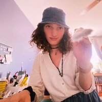 Ginny Lynne (@twothirdslotus) 's Twitter Profile