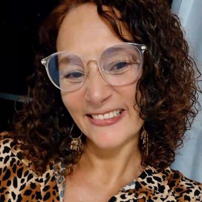 Adepta da autoestima como poder interior💃
Sua essência é seu tesouro..
Meu perfil não é perfeitinho, eu também não...