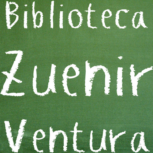 Biblioteca escolar da Fundação de Apoio à Escola Técnica (FAETEC) Adolpho Bloch.