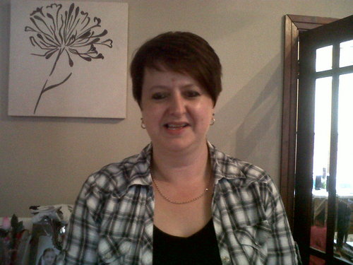 MelonieHarvey1's profile picture. I am nearly 42 , married with 3 kids and am a third year student psychiatric  nurse . i like running , reading , watching films and going out.