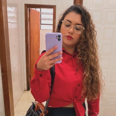 rafaellavadv's profile picture. ⚖️ Advogada OAB/RS 120.696