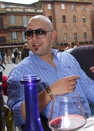 simonecini51's profile picture. 