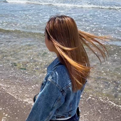 mimiko_fdesu's profile picture. 大学の友達からの勧めで副業始めてみました✨
みんなブランド物持ってて凄い！って思ってたら、実は副業してたなんてびっくり

卒業まで小金持ちになるぞー😻
