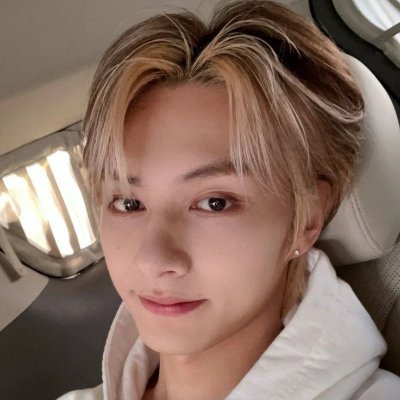 hannieyeyoo's profile picture. ★ — all my love, #세븐틴 & #레드벨벳