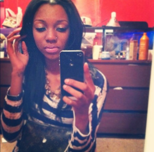 bankzlykeASHLEY's profile picture. Imperfection is beauty, madness is genius . ; I'm a mom first , wife second . all others are irrelevant .