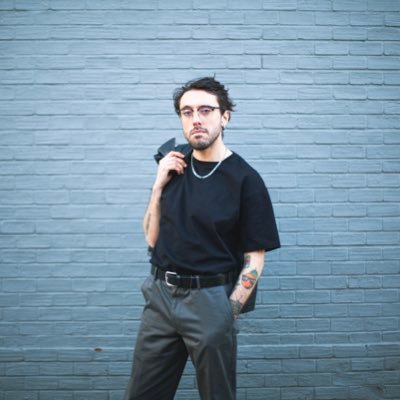 Giras pasadas: 🇨🇱🇵🇪🇧🇷🇲🇽🇦🇷🇺🇸🗽 Escucha mi NUEVO DISCO en @SpotifyChile 👇