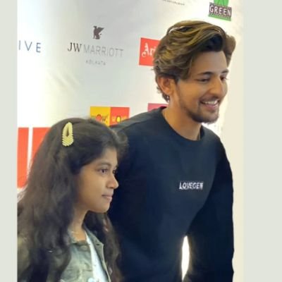 9.2.24 📌 i Hugged my Home 🏠💙 🥹 He sang for me ''Na hoke bhi kareeb tu, Hamesha paas tha''🫰🫵 🥹 @DarshanRavalDZ 🏠🫧🎸🪩🥧