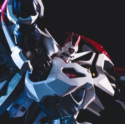 Hosino_7777's profile picture. ロボット、メガニク原型師、中国人です。よろしくお願いします！