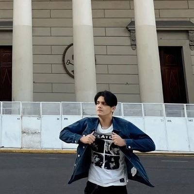 RazerDHs's profile picture. Deseo ver el mundo bajo una nueva perspectiva, luego de años sin saber cómo m¡erda es el movimiento por acá.