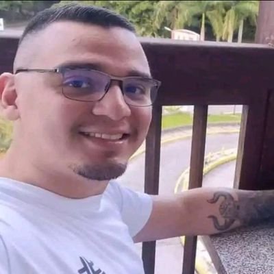 📚Bibliófilo | 🇻🇪Venezolano🇻🇪 | Lic. en Administración (UPTM) - Maestrante en Gerencia Pública