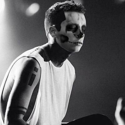 thewhitebear666's profile picture. she/her

FPE