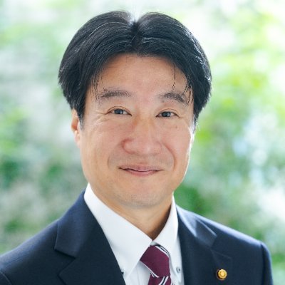 宗像市(赤間地区)在住 行政書士 / 保護司 / 宗像ロータリークラブ / 附属幼稚園〜赤間小〜城山中〜福岡高校(42回卒)〜青山学院大 / 最終学歴 放送大学卒・在学中 / 防災士 / 宗像市議会議員 / 歴史上の好きな人物 山口多聞『見敵必殺』