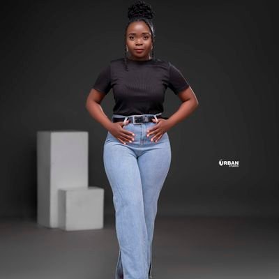 Angella08131117's profile picture. •Journalist| •Clothes Plug😊|•Good Chills| •FC Barcelona Fan💙😊