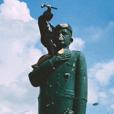 aquillegolaley's profile picture. 