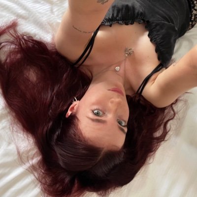 rooftoptilda's profile picture. 25 / editor @cultc0llective