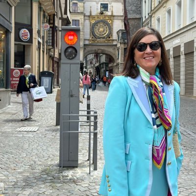 Amante de los refranes. “Por la boca muere el pez”. Observadora de la política y el poder 🇨🇱