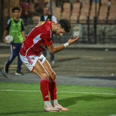 ‏‏‏‏‏يقال:
بأن باب الغياب لم يصنعه نجارا !!🤔
بل صنعه حبيبٌ دق في القلب مسمارا ومضى...🙄😪😯