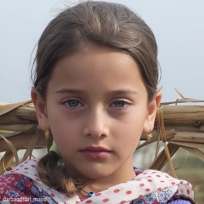 بسم الله الرحمن الرحيم قل أعوذ برب الفلق (1) من شر ما خلق (2) ومن شر غاسق إذا وقب (3) ومن شر النفاثات في العقد (4) ومن شر حاسد إذا حسد (5)
