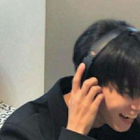 LINE (@pqw0906) 's Twitter Profile
