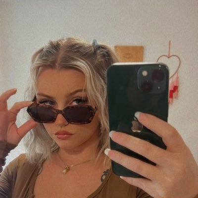 moneysigncum's profile picture. emotional qt pie