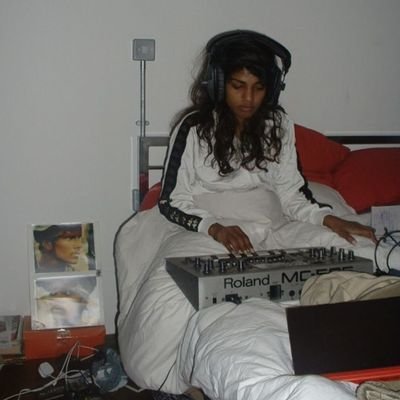 pseudxtwink's profile picture. déjame ser otra cosa que no sea un cuerpo