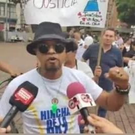 soy DDHH, Líder Social,Activista, guía espiritual, práctico él Ascetismo total para alcanzar la espiritualidad de mi Alma.
(Dios es Amor).