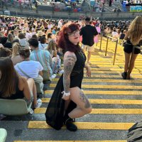 Celine✨saw Taylor ❤️🔥❤️🔥 (@gracebutterfly4) 's Twitter Profile