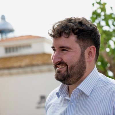 Vila-realenc. Treballant dia a dia per millorar el poble que estime i la província que m'ha vist créixer.