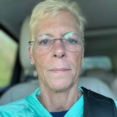Mom to 2 elderly goldendoodle sisters; former attorney. Midwest transplant w/hubby. #BlueCrew 🚫creepy DM🚫. NO Lotto winners🚫 #HarrisWalz2024.💙💙💙