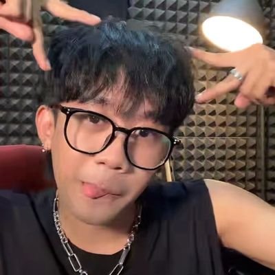 itsmemads__'s profile picture. fan account #ASTRO ♡♡ #ENHYPEN ♡♡ #SEVENTEEN ♡♡ #UN1TY