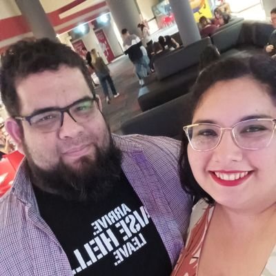Contador Público Nacional 
🇵🇾
Empecé a leer/ver One Piece porque mi esposo me convenció🎑