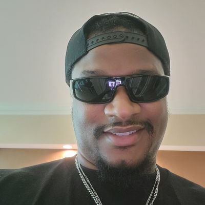 09VegasbballMVP's profile picture. Hooper young determined and driven to make it!! sc:kingaf22