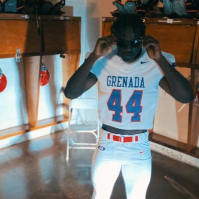 God first 🙏🏽 c/o 25 6’3 215 defensive end/defensive tackle Grenada Ms 💪🏿