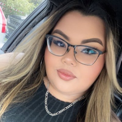 nelly_oxoxo's profile picture. 23 💞