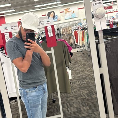 JamalMcleo33051's profile picture. 