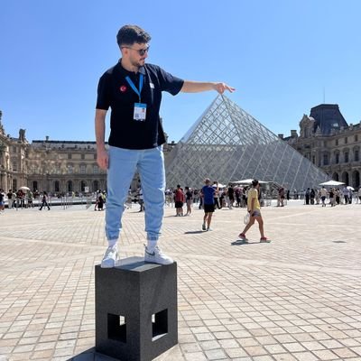 emrahyilm4z's profile picture. CENG | Software developer | Allianz