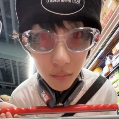 ilovemuwhan's profile picture. 