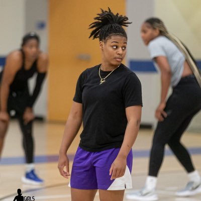 tgetbuckets1's profile picture. LU WBB ‘26 🧡💙