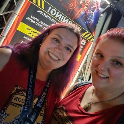 HHNCoven's profile picture. 2 ♏ witches from New England who love HHN. 😻🎃