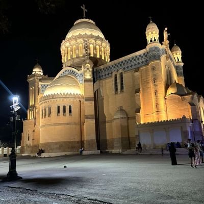 Abdl94DZ's profile picture. 🇵🇸
Serviteur du Miséricordieux