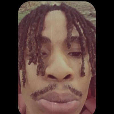 Introvert 👤 | A 🇳🇬Guy that loves Money 💰 Weed 🍃 and says Fuck a lot🖕🏻 | WIZKID FC ❤️🦅| Arsenal FC ❤️⚪️