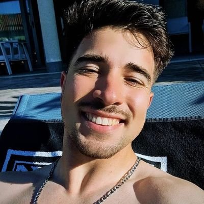 Ricas_7's profile picture. A vida é uma sopa... e eu estou de garfo.