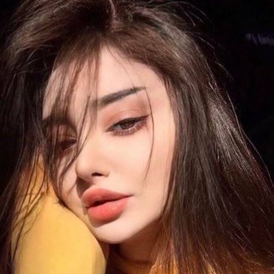 ุงูุง ูุง ุงุดุจู ุฃุญุฏ ููุง ุฃุญุฏ ูุดุจููู ููุฃูู ู
ูุชุจุณู ู
ู ุฌู
ุงู ุงูุญูุงู ๐ฉต