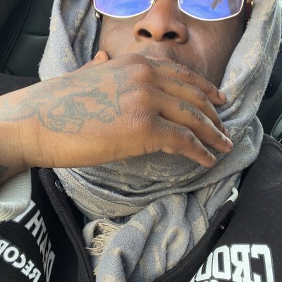 J’essaye de vivre ma vie comme jveut et jvois 😎👌🏾🇦🇴
