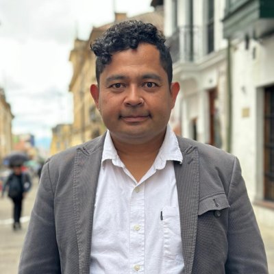 Director Gestión de Conocimie del @dafp_Colombia
Phd Cien Soc Politólogo @UNALOficial
Papá Ale y Mapa/compañero/sentipensante
https://t.co/LM1DgQ9dIY