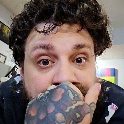 He/Him
TTRPG composer, writer, and designer @ @BNWGames, Lenora's Tiny Hut, and McRoMusic
business inquiries: mcromusic@gmail.com