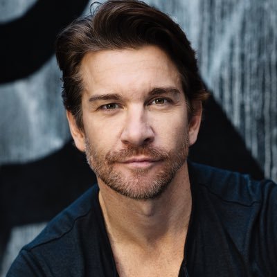 Actor, writer, producer. Olivier winner, 3x TONY nominee. 🚨DMs not monitored.🚨
