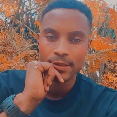 vamkend18407's profile picture. Am the black one with Jesus christ passion ❤🧡