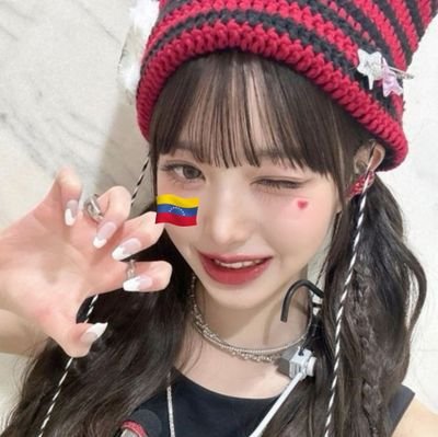 ex aurera dependiente a manhwas gays y las acciones de María Corina